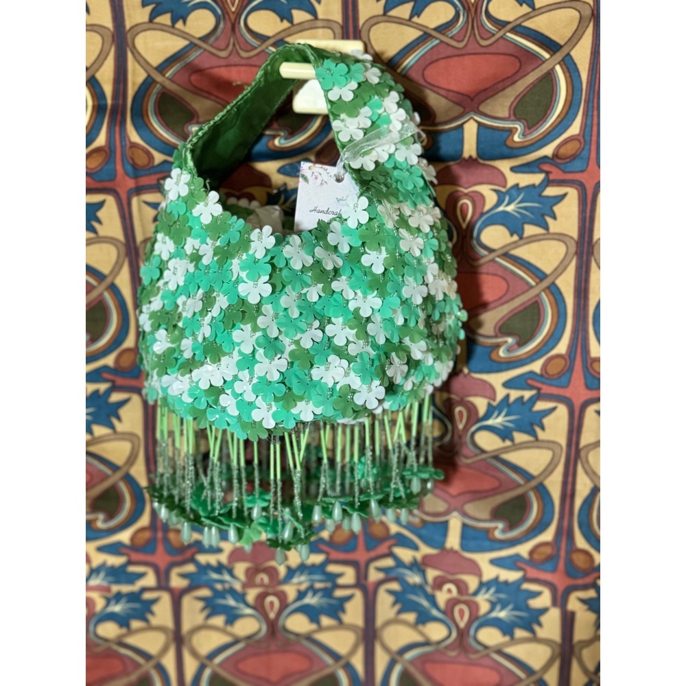 Handmade Beaded Green Floral Bag India Unique Party Purse kissing some beads